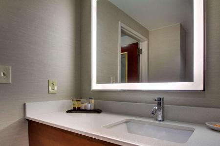 Best Western Plus Boston - 8