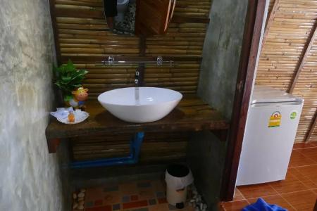 Oyo 1083 Lanta Wild Beach Resort - 7