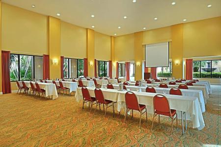 Courtyard by Marriott Sarasota/Riverfront - 14
