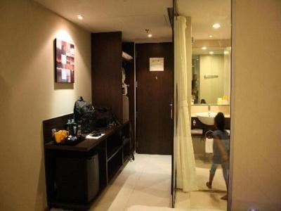 Keys Select Hosur Road - By Lemon Trees - 24
