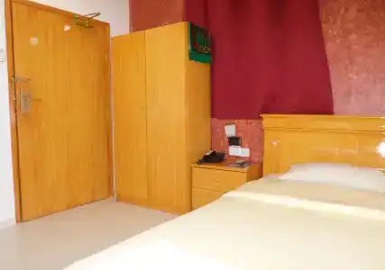 Emirates - 15
