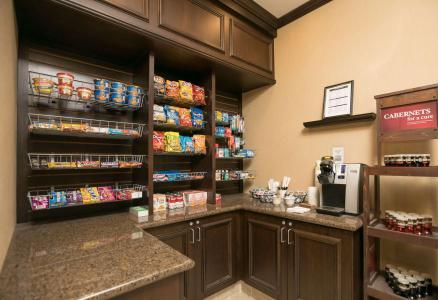 Hilton Garden Inn - 10