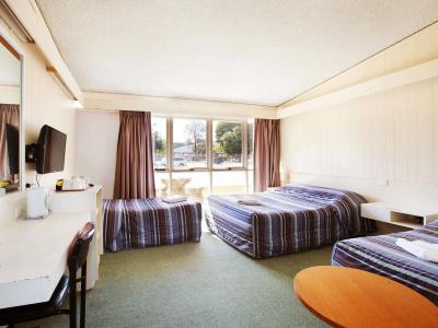 Sunnybank - 1