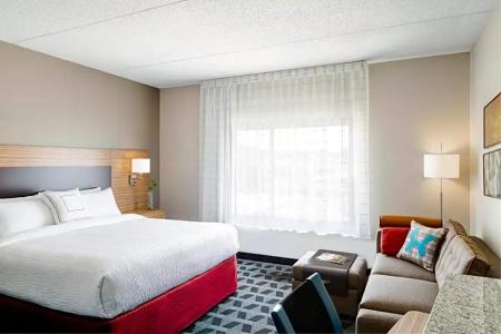 Fairfield Inn & Suites by Marriott - 47
