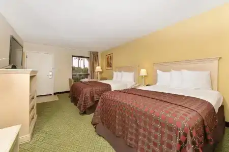 Quality Inn at the Mall - - 34