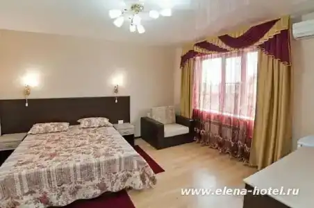 Елена на Ростовской - 40