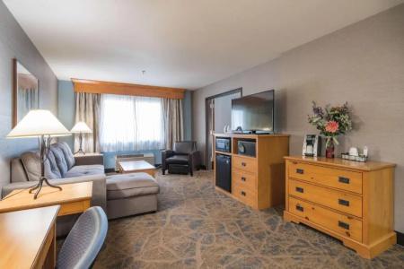 Best Western Plus Grantree Inn - 100