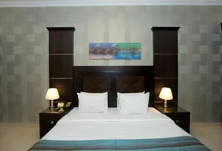 Ivory Grand - 2