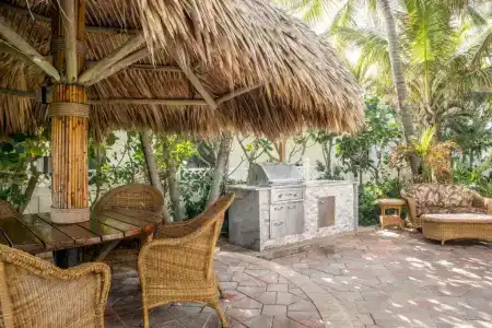 High Noon Beach Resort - 29