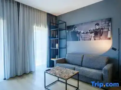 mk tirana - 37