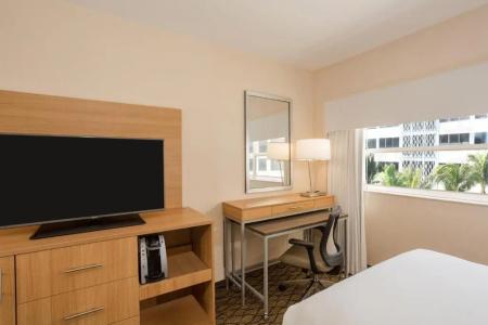 Holiday Inn Miami Beach-Oceanfront, an IHG - 57