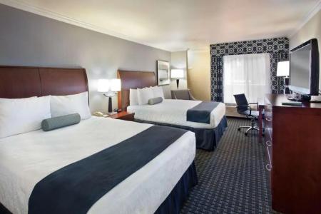 Best Western Plus Marina Shores - 77