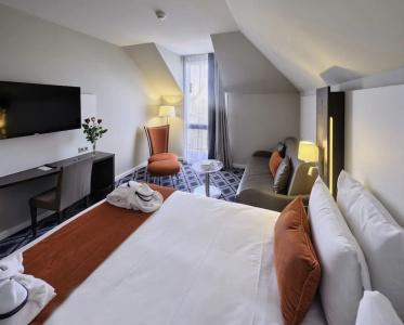 Mercure Cathedrale - 73