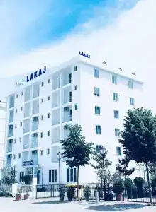 Lakaj - 1