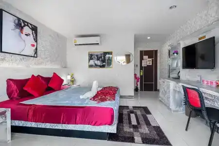 The Shades Boutique at Beach Road - 58