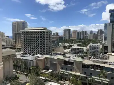 Tropical Studios At Marine Surf Waikiki - Free Parking - Best Location - Full Kitchen - Swimming Pool - 71