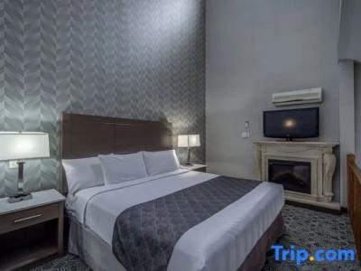 Monte Carlo Inn - 51