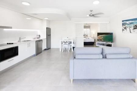 Noosa River Palms - 122