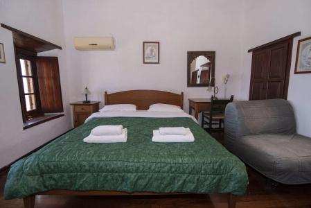 Goulas Traditional Guesthouse - 71