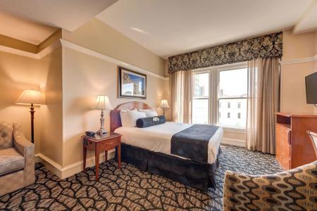 Gaslamp Plaza Suites - 5