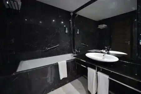 Le Yacht Suites - 42