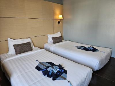 Montree Phuket - 6
