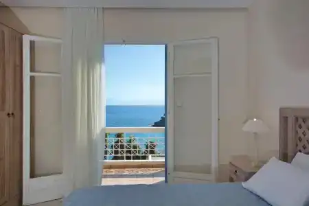 Alonissos Beach Bungalows And Suites - 35