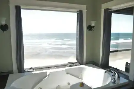 Starfish Manor Oceanfront - 15