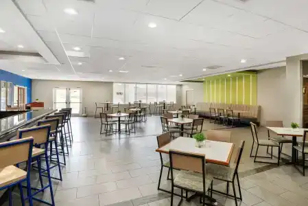Best Western Premier City Gateway - 31