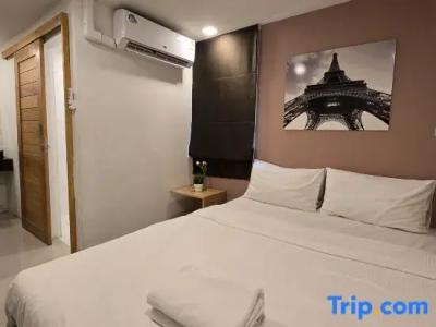 Sleepstation at Pratunam - 122
