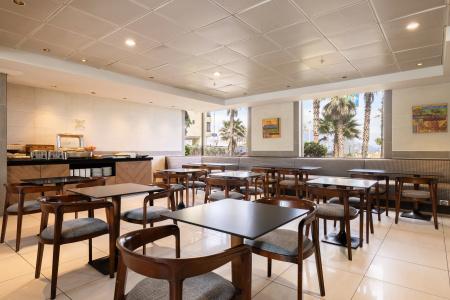 Holiday Inn Express -, An Ihg - 30