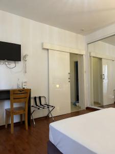 Saint Elena Boutique - 60