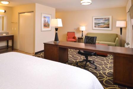 Hampton Inn Midtown-Aksarben - 21