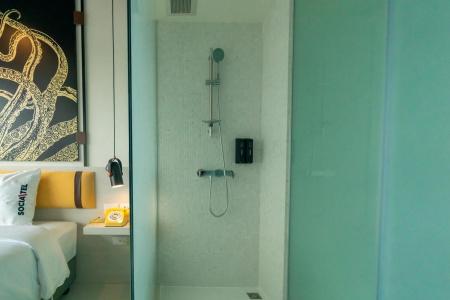 SocialTel Samui - Adults - 17