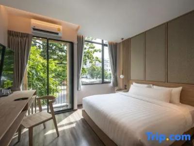 Shan Villas Sukhumvit - 294