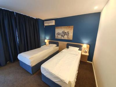 Premium Crown Suites - 92