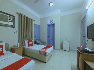 Super Oyo 108 Marsa Al Masafar Apartment - 51
