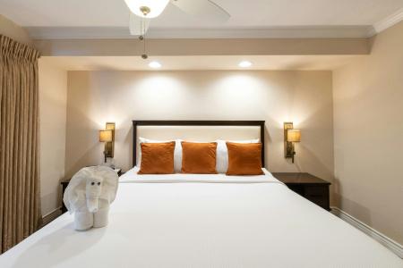 Coronado Beach Resort - 22