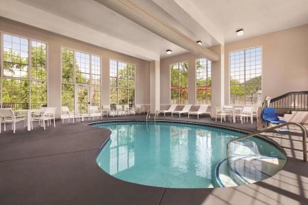 Country Inn & Suites by Radisson, South, TN - 9