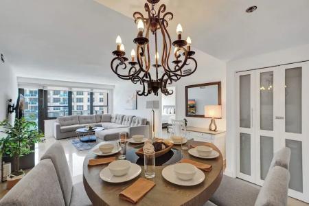 The Alexander All Suites - 539