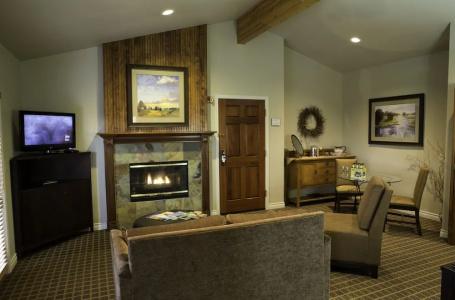 Pine Ridge Inn - 86