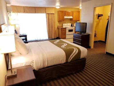 Quality Inn & Suites Vancouver - 50