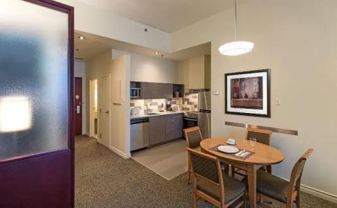 Le Square Phillips Hôtel & Suites - 33