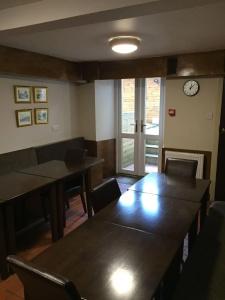 Adelphi - 17