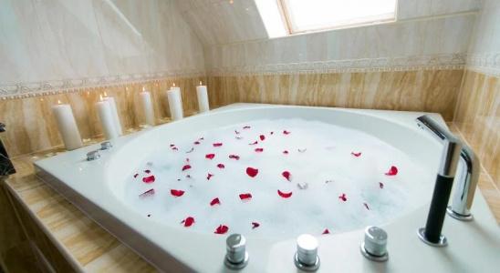 AllureInn and Spa - 16
