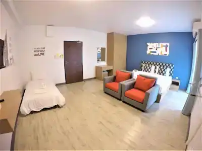 Shyne Place - 4