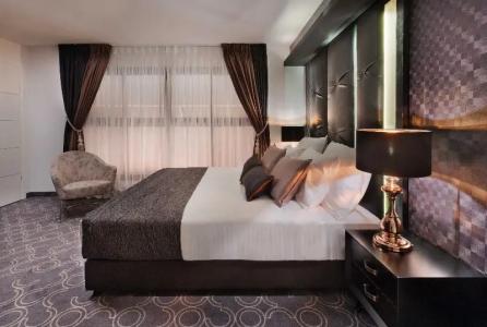 21st Floor - 46