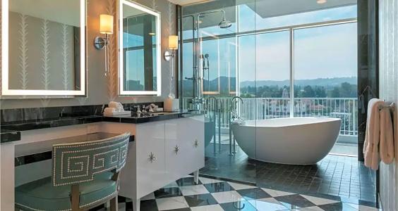The Beverly Hilton - 127