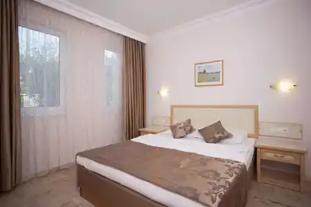 Club Paradiso & Resort - 4