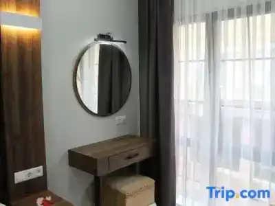 Han Suite - 64